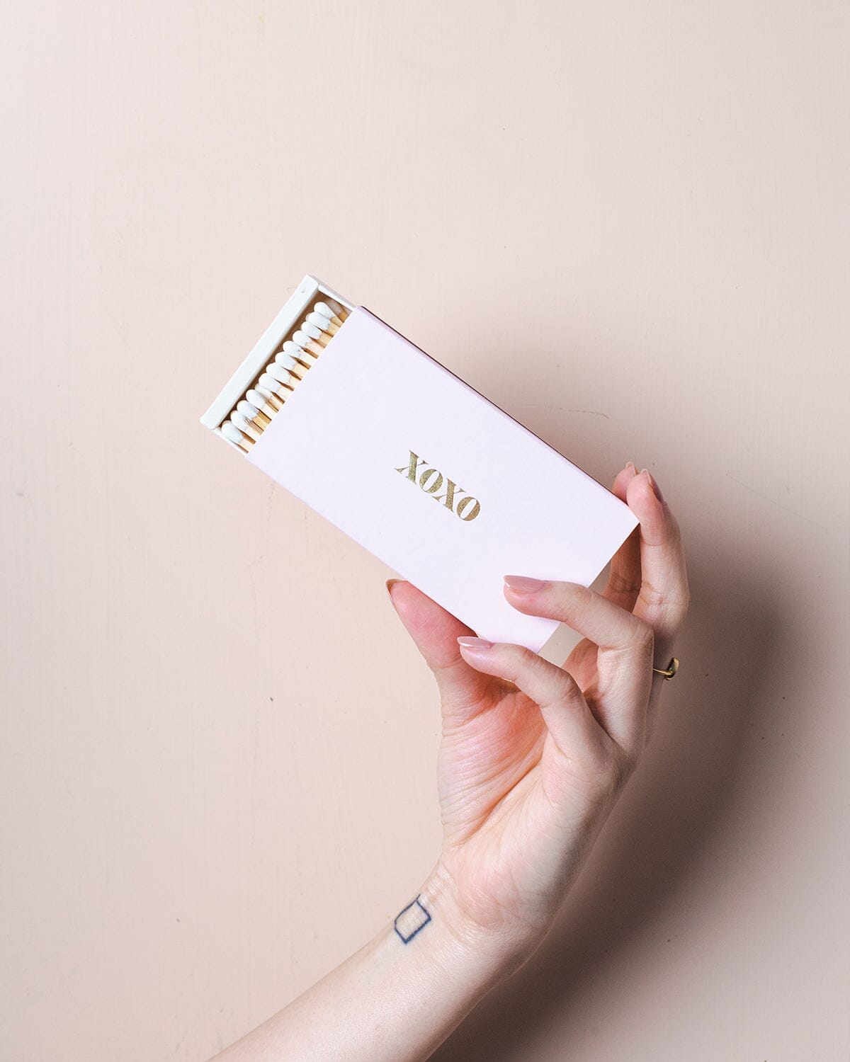 XOXO Dusty Pink Long Matches Gifting & Accessories Brooklyn Candle Studio 